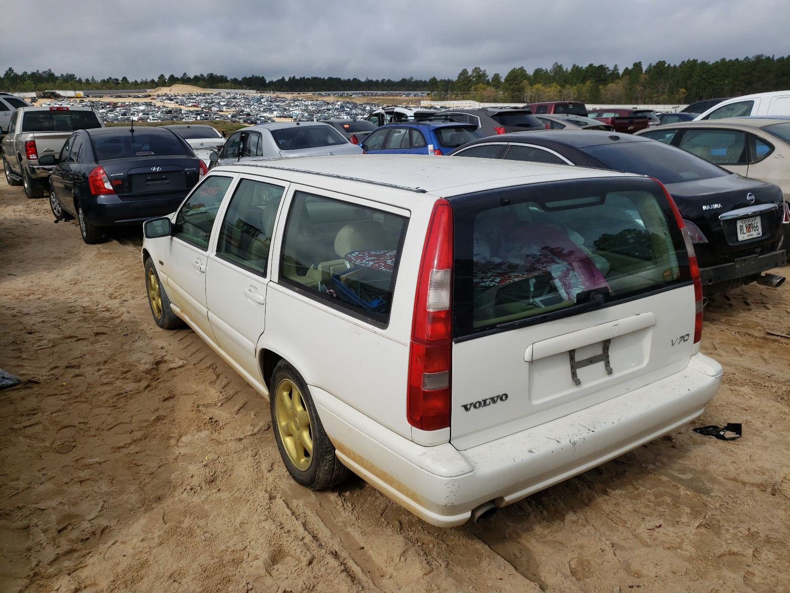 YV1LW5581W2459259 1998 Volvo V70