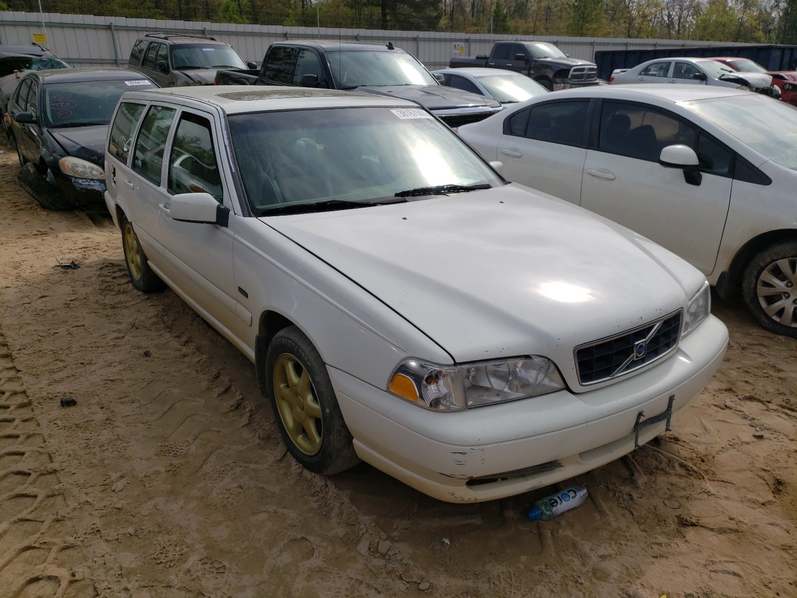 YV1LW5581W2459259 1998 Volvo V70