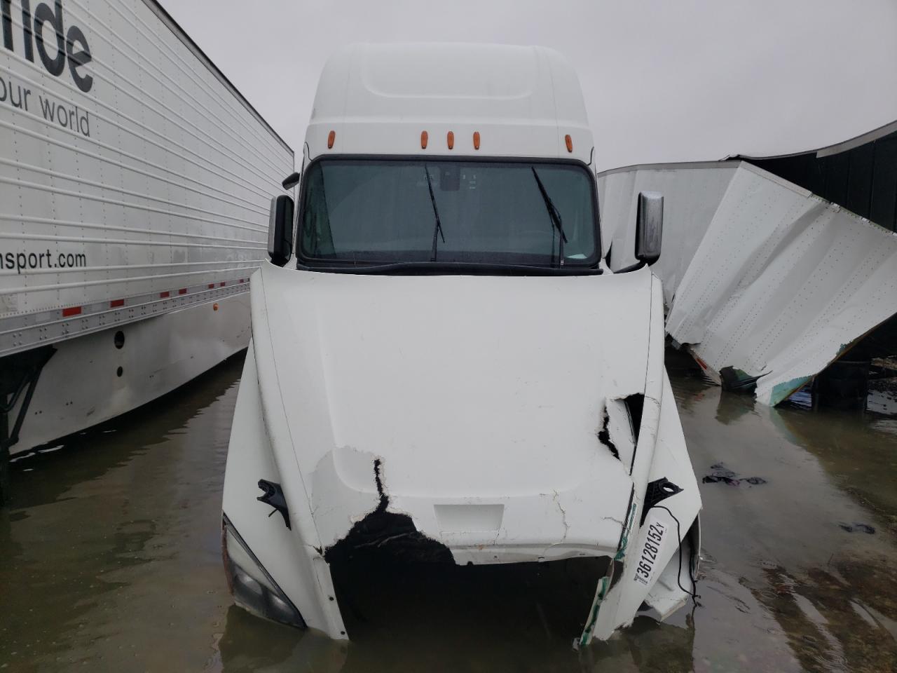 3AKJHHDR9JSKB2022 2018 Freightliner Cascadia 1