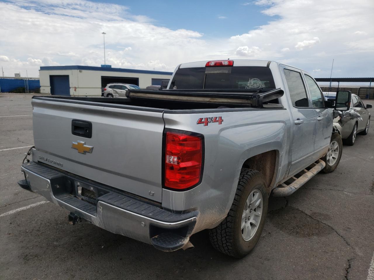 3GCUKREH0JG236515 2018 Chevrolet Silverado K1500 Lt