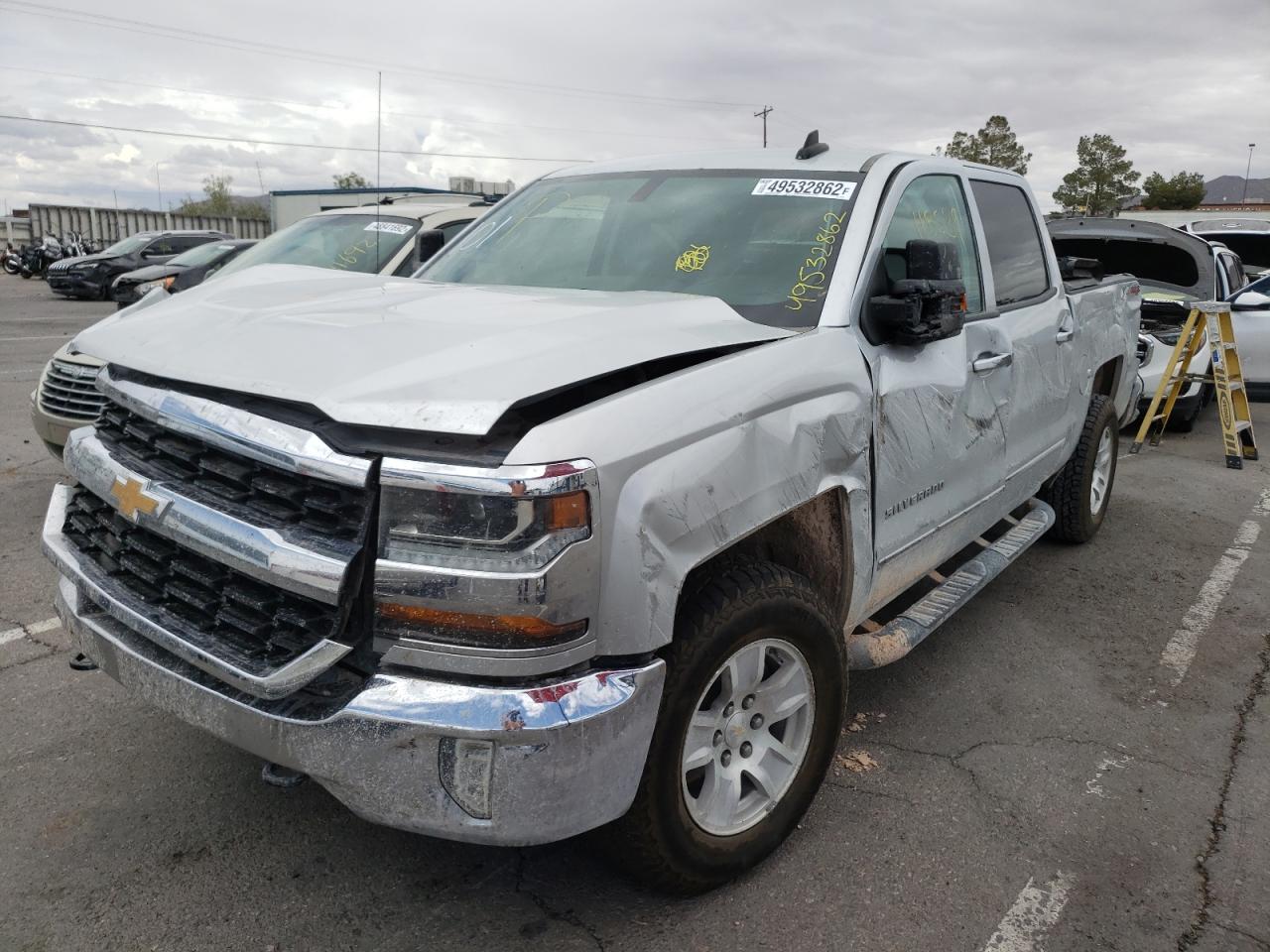 3GCUKREH0JG236515 2018 Chevrolet Silverado K1500 Lt