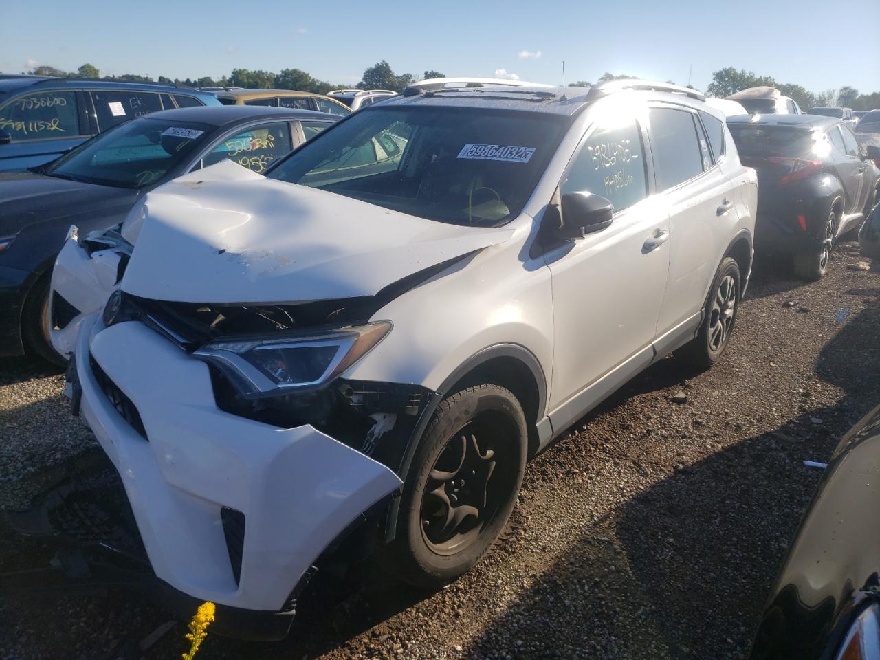 JTMBFREV8GJ086422 2016 Toyota Rav4 Le