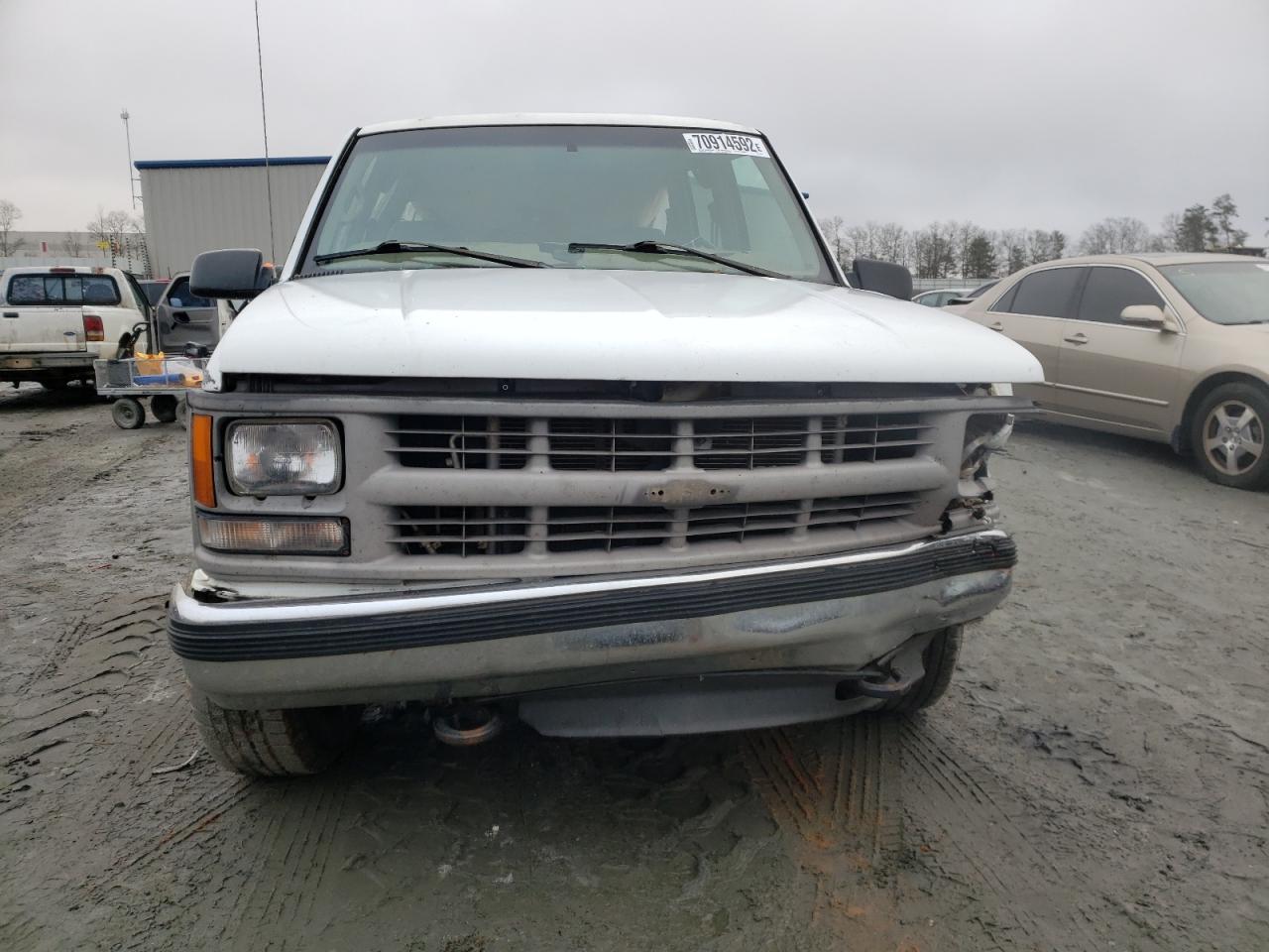 1999 Chevrolet Suburban K1500 VIN: 1GNFK16R7XJ553210 Lot: 82590864