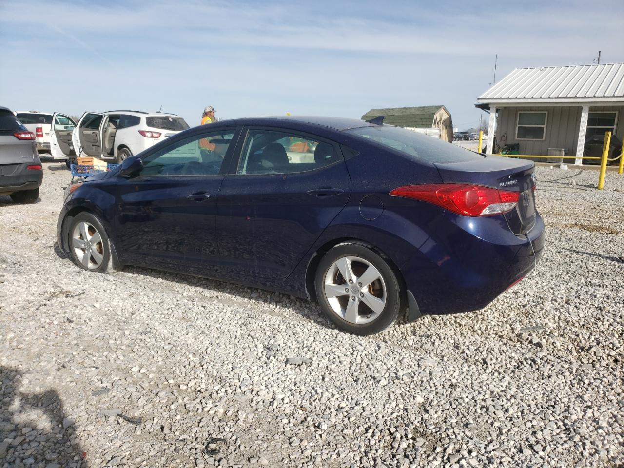 5NPDH4AE3DH405242 2013 Hyundai Elantra Gls