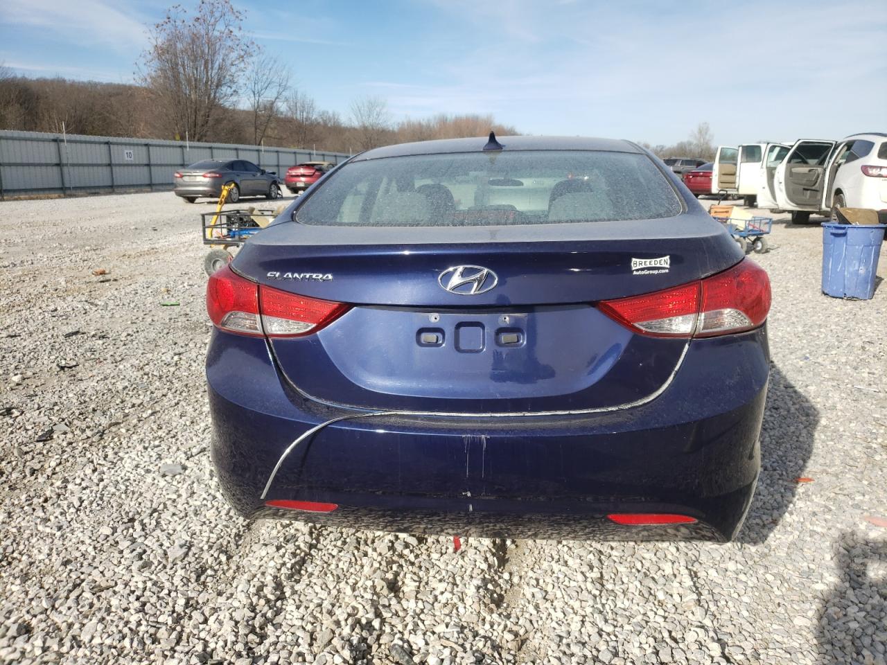 5NPDH4AE3DH405242 2013 Hyundai Elantra Gls