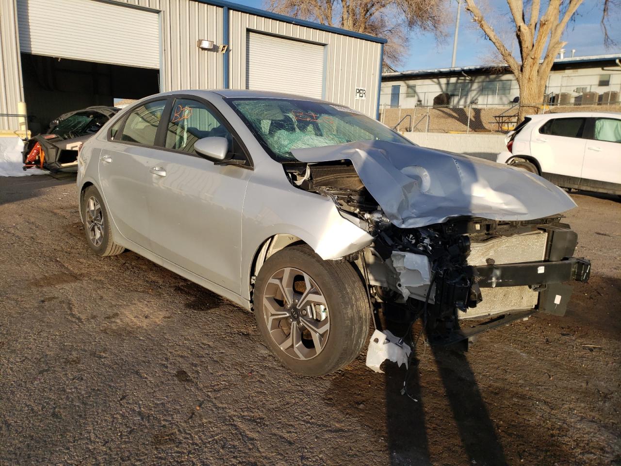 3KPF24AD5KE137054 2019 Kia Forte Fe