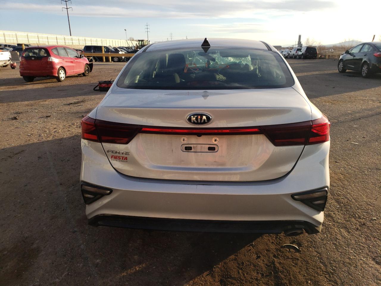 3KPF24AD5KE137054 2019 Kia Forte Fe