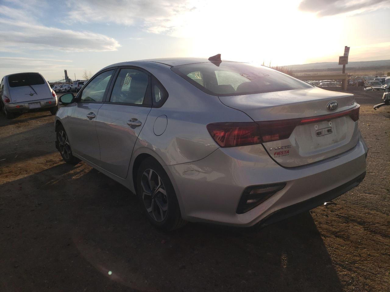 3KPF24AD5KE137054 2019 Kia Forte Fe