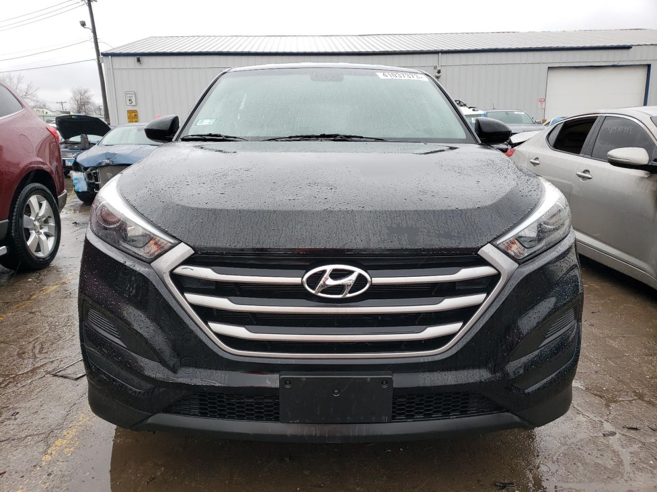 KM8J23A4XHU511412 2017 Hyundai Tucson Se