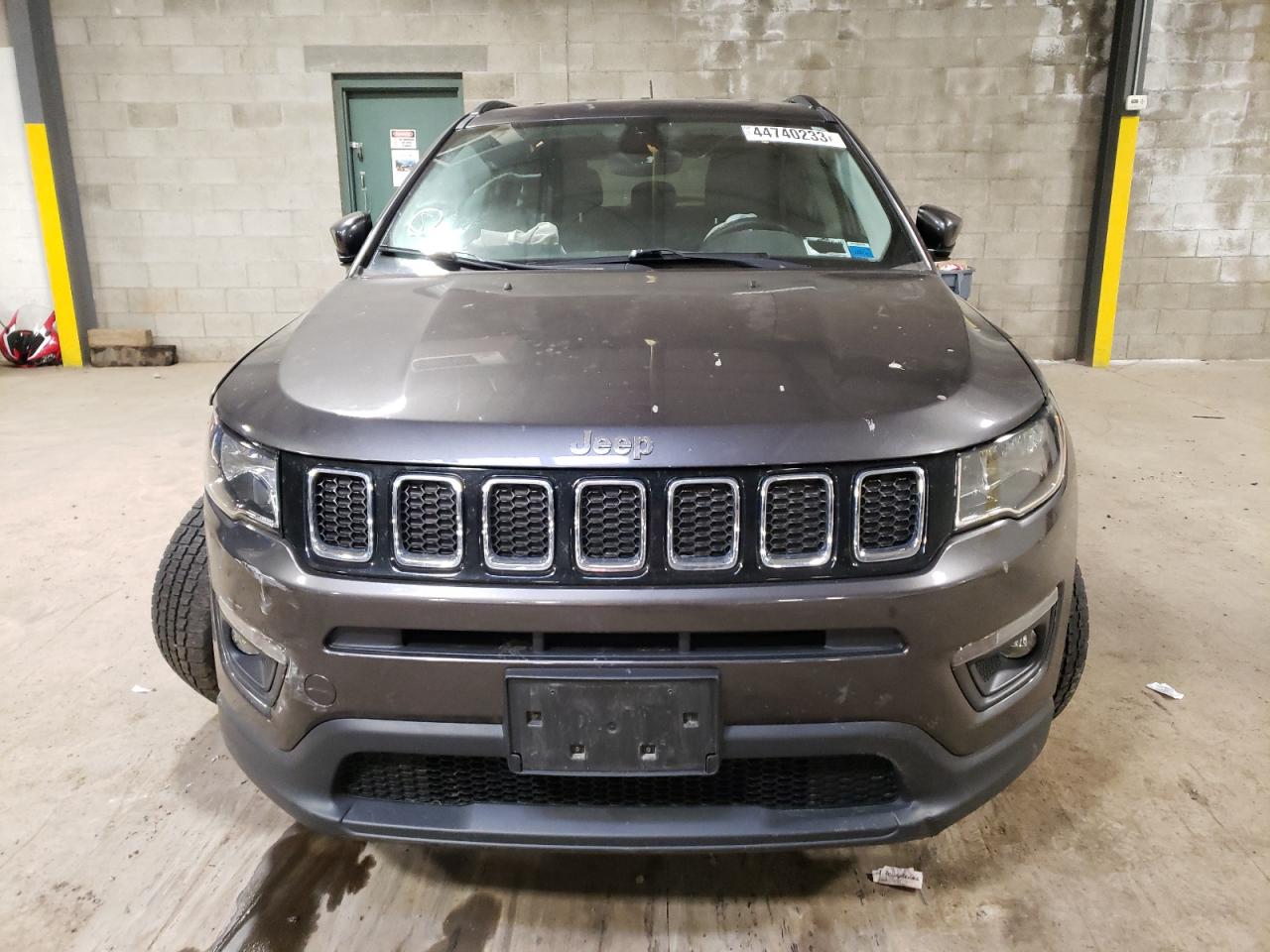 3C4NJDBB1JT423506 2018 Jeep Compass Latitude