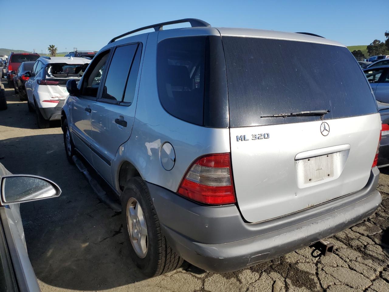 4JGAB54EXXA144088 1999 Mercedes-Benz Ml 320