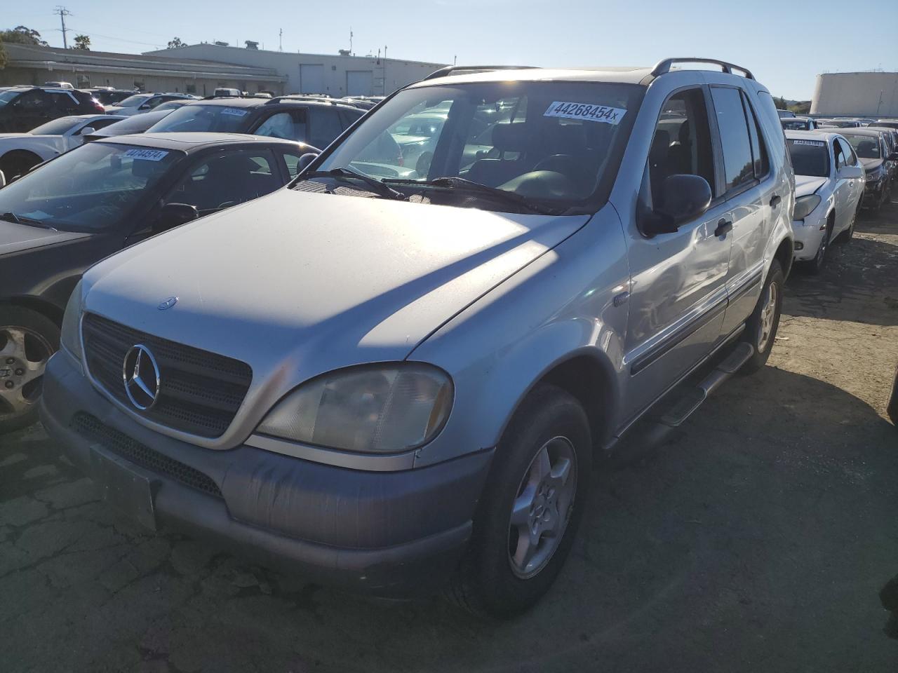 4JGAB54EXXA144088 1999 Mercedes-Benz Ml 320