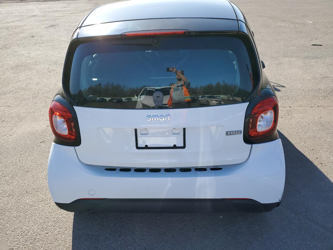 2016 Smart Fortwo VIN: WMEFJ5DA2GK061874 Lot: 46577044