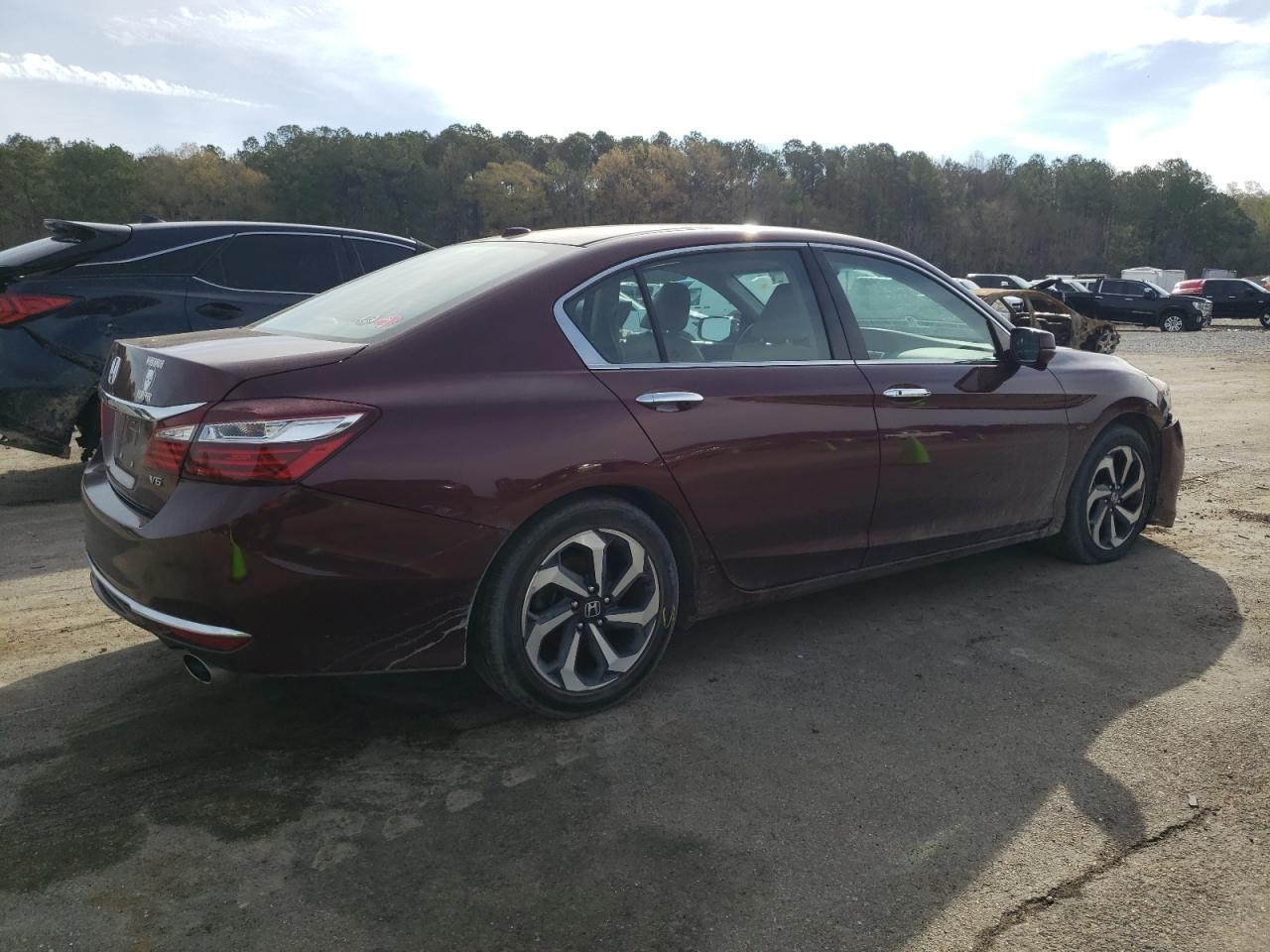 2016 Honda Accord Exl VIN: 1HGCR3F87GA012332 Lot: 47103064