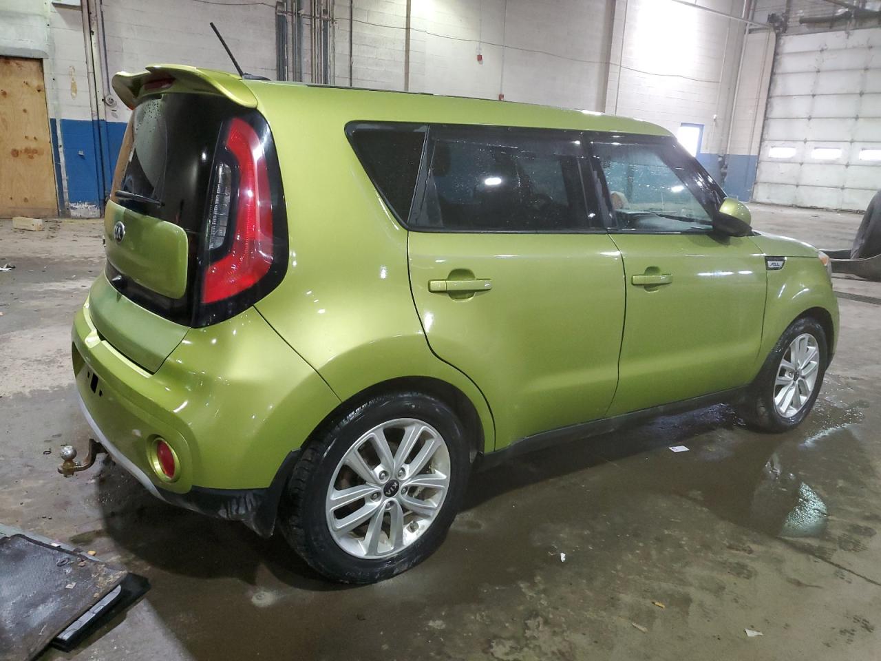 2017 Kia Soul + VIN: KNDJP3A56H7881379 Lot: 46861934