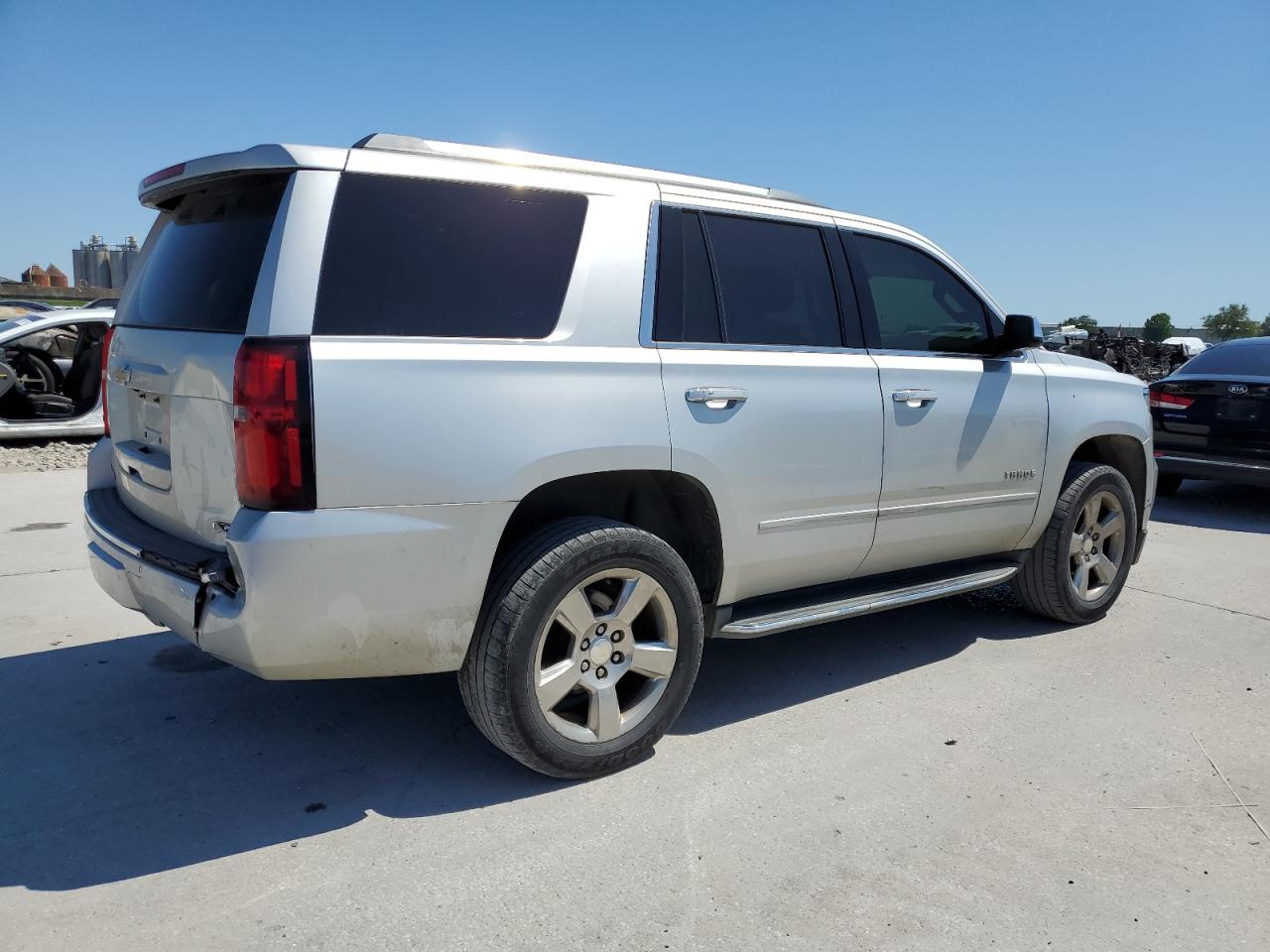 2018 Chevrolet Tahoe C1500 Premier VIN: 1GNSCCKC7JR196242 Lot: 50561913