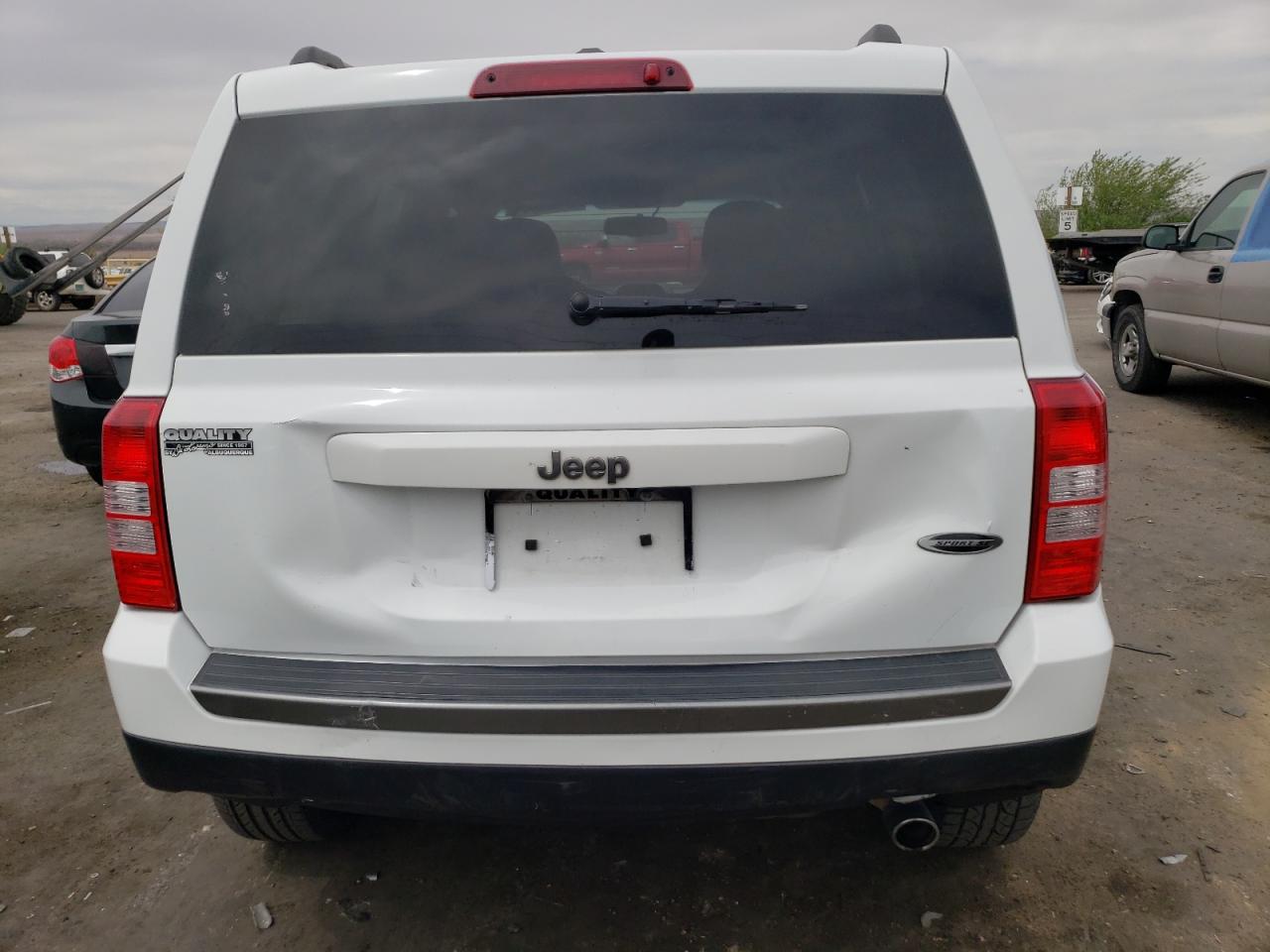 1C4NJPBA5GD776810 2016 Jeep Patriot Sport