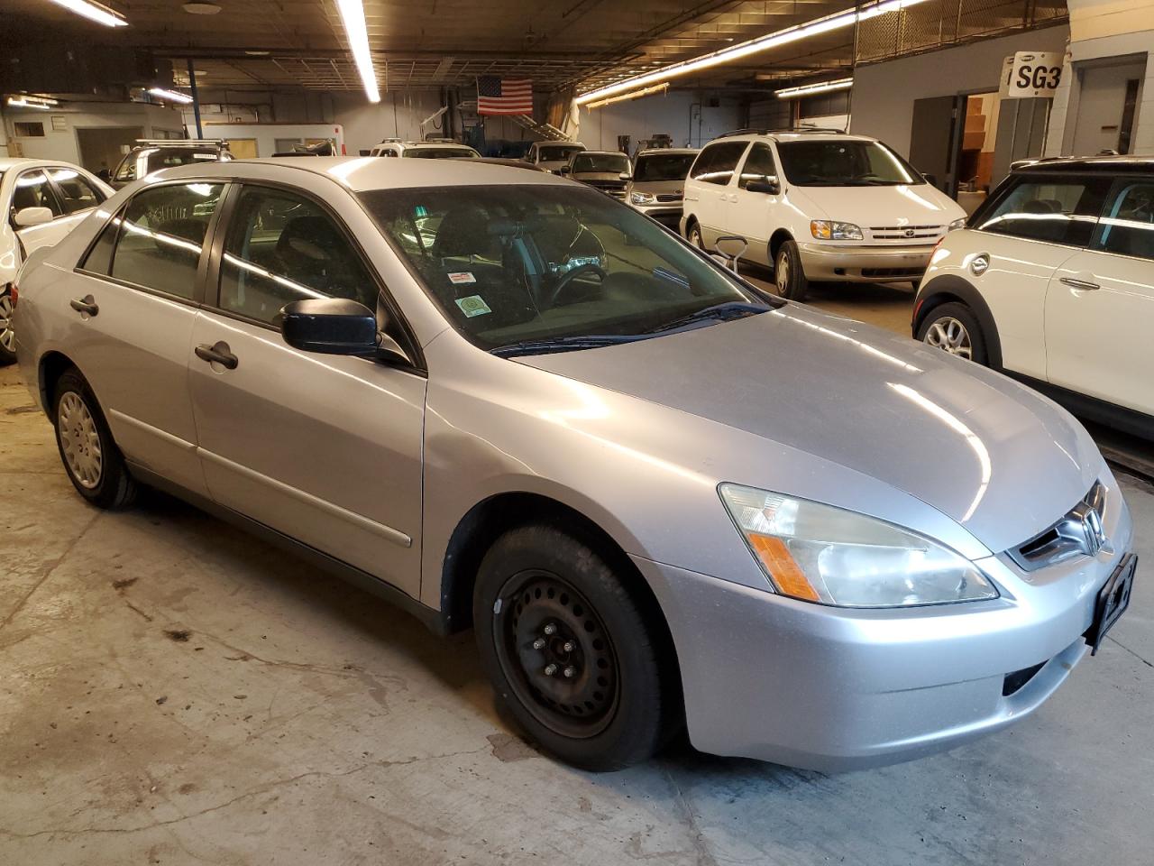 1HGCM56155A011206 2005 Honda Accord Dx