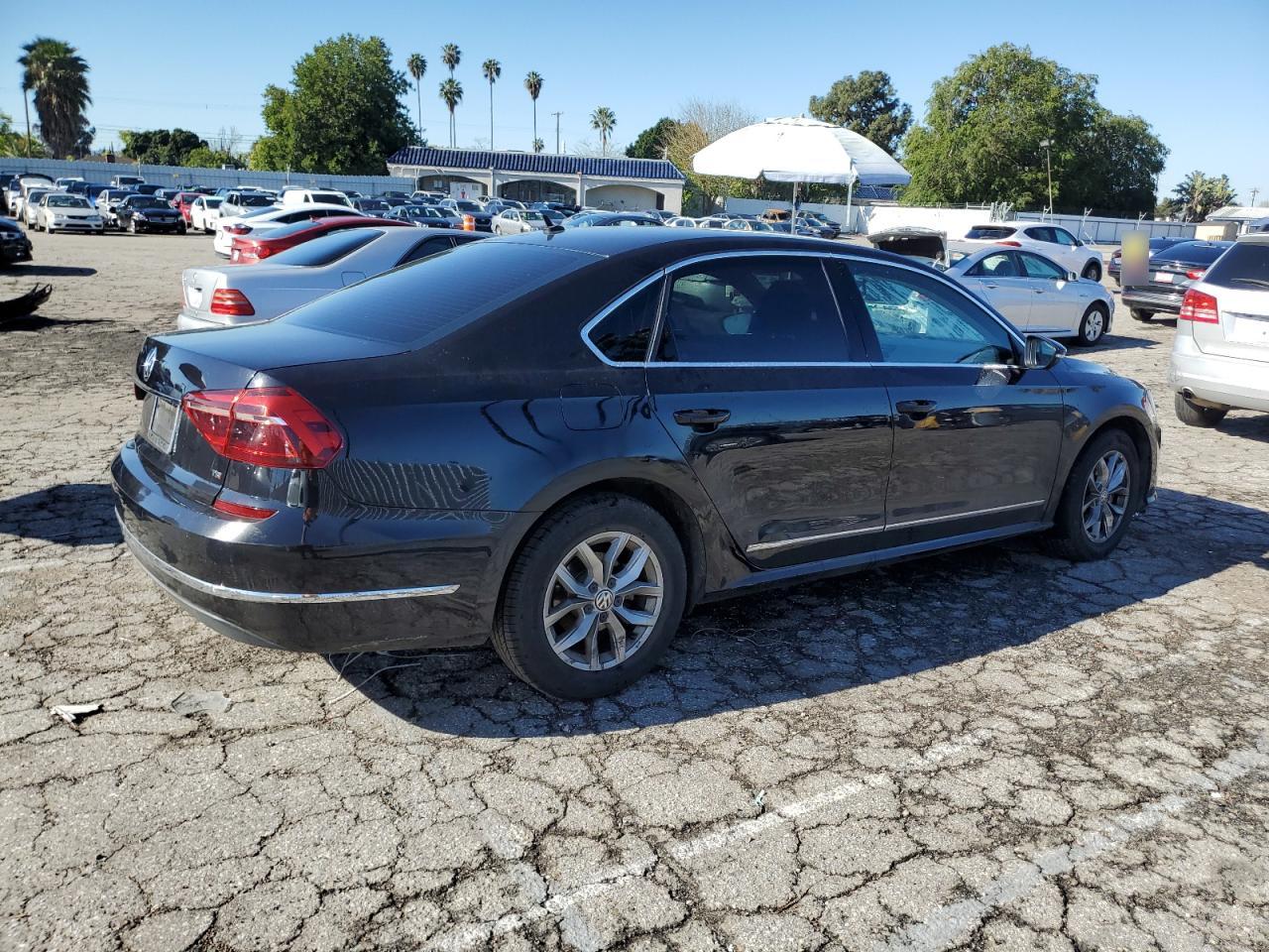 1VWAT7A31HC064505 2017 Volkswagen Passat S