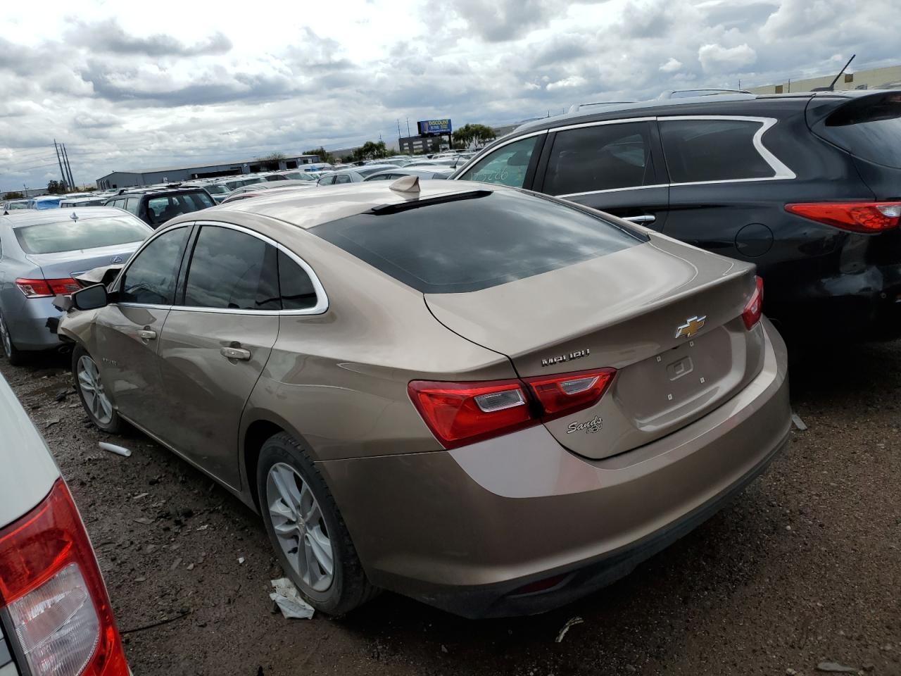 1G1ZD5ST5JF118942 2018 Chevrolet Malibu Lt