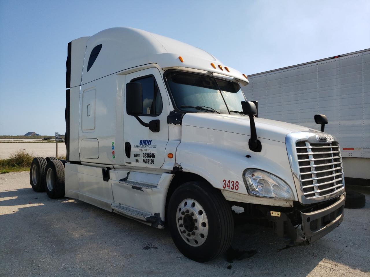 3AKJGLD5XESFS5922 2014 Freightliner Cascadia 125