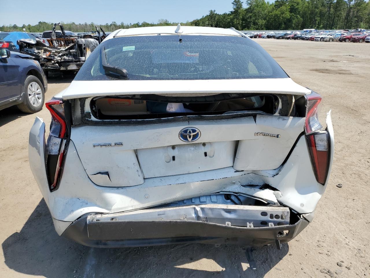 JTDKBRFUXJ3597417 2018 Toyota Prius