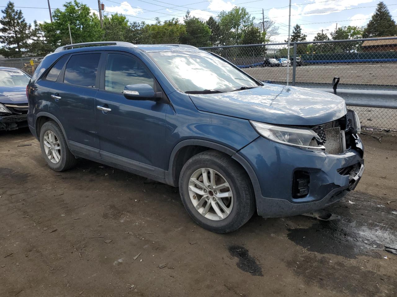 2015 Kia Sorento Lx VIN: 5XYKTDA7XFG588477 Lot: 55504624