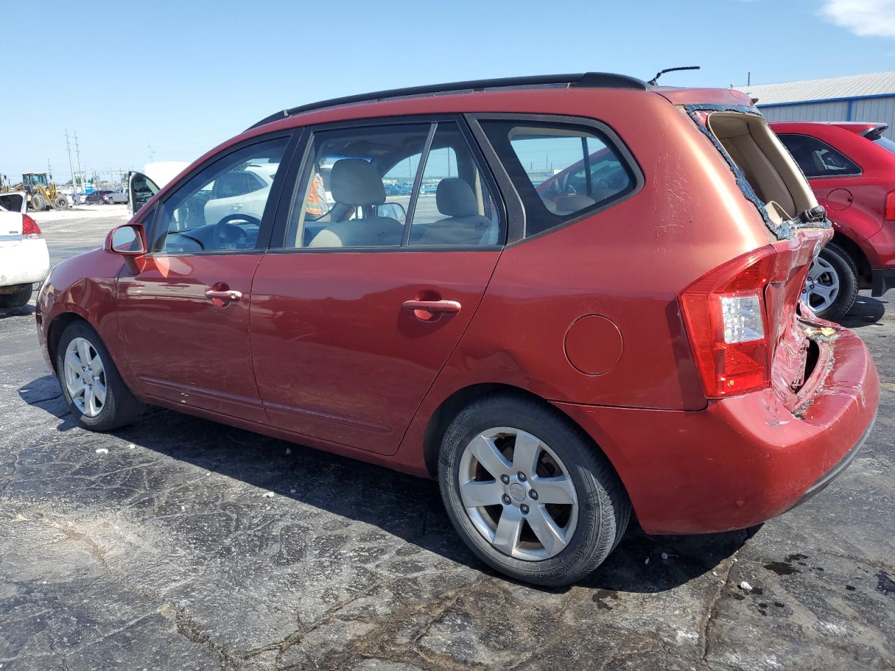 2008 Kia Rondo Lx VIN: KNAFG526287170963 Lot: 63767714