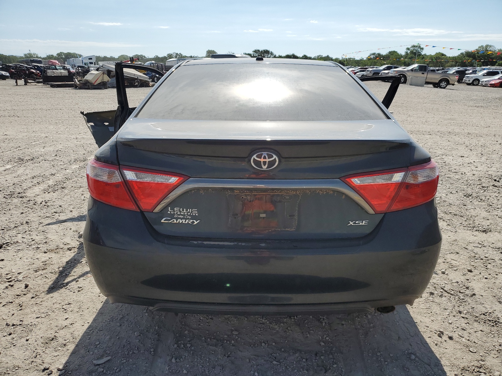 4T1BF1FK0GU538721 2016 Toyota Camry Le