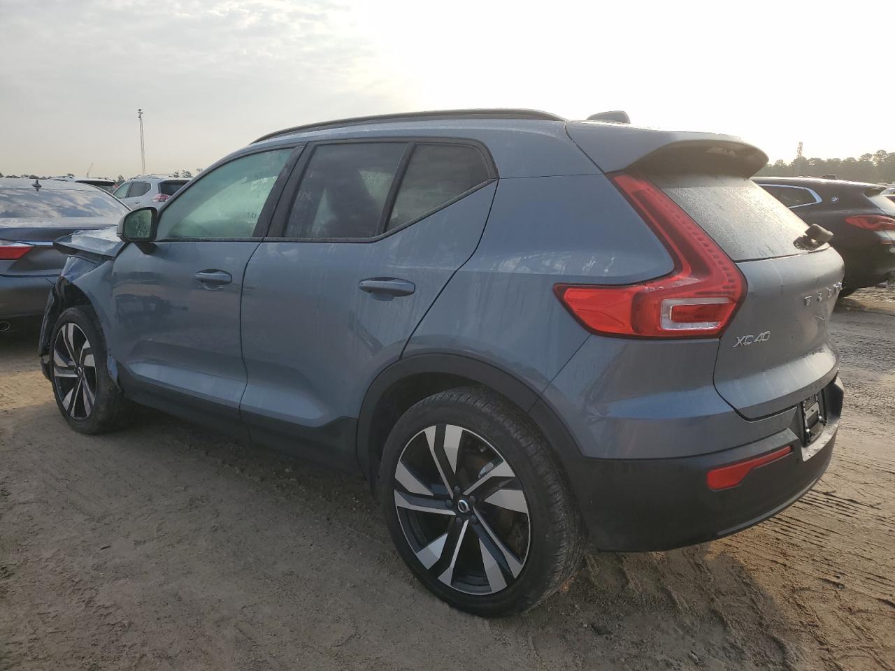 YV4L12UL0P2013823 2023 Volvo Xc40 Plus