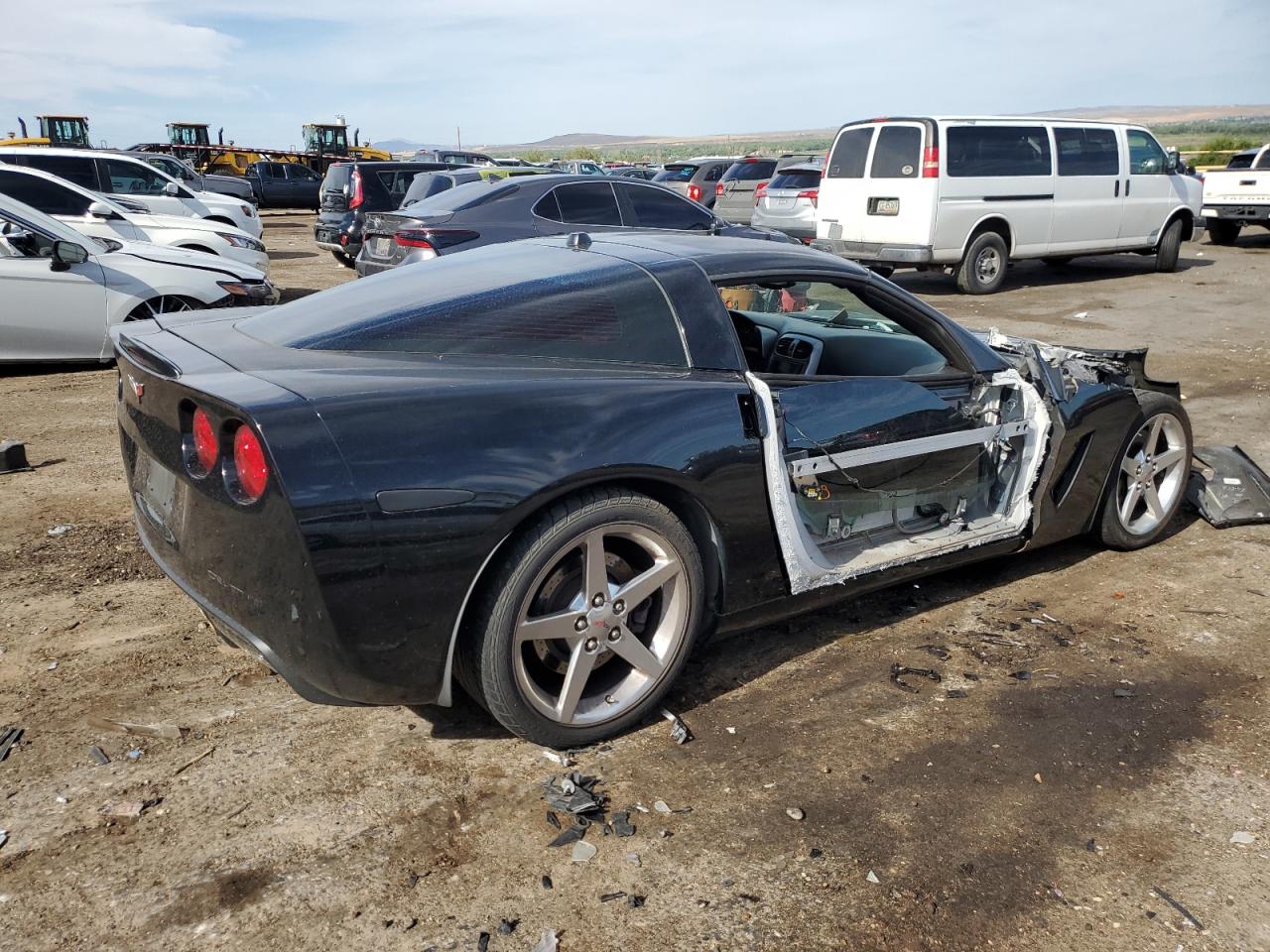 2005 Chevrolet Corvette VIN: 1G1YY24U255125184 Lot: 61068644