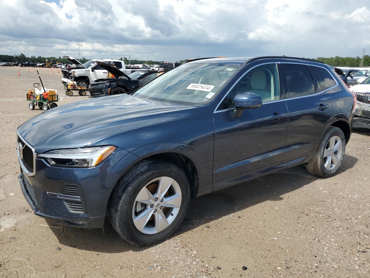 YV4L12DK5N1059772 2022 Volvo Xc60 B5 Momentum