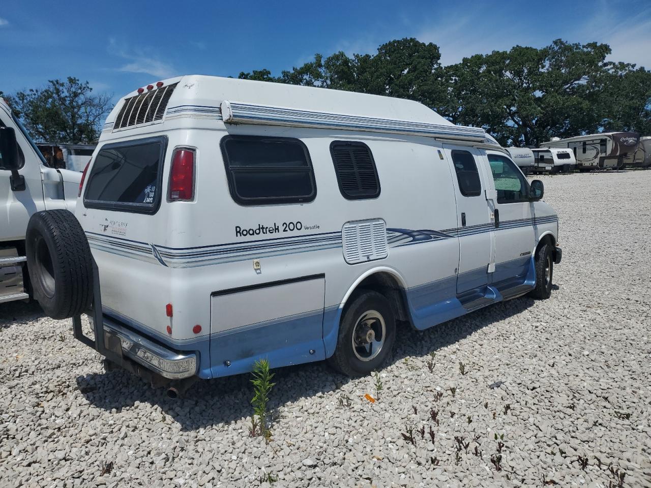 1999 Chevrolet Express G3500 VIN: 1GBHG31R0W1038090 Lot: 59170334