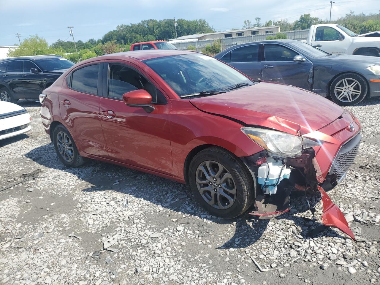 3MYDLBYV9KY520132 2019 Toyota Yaris L