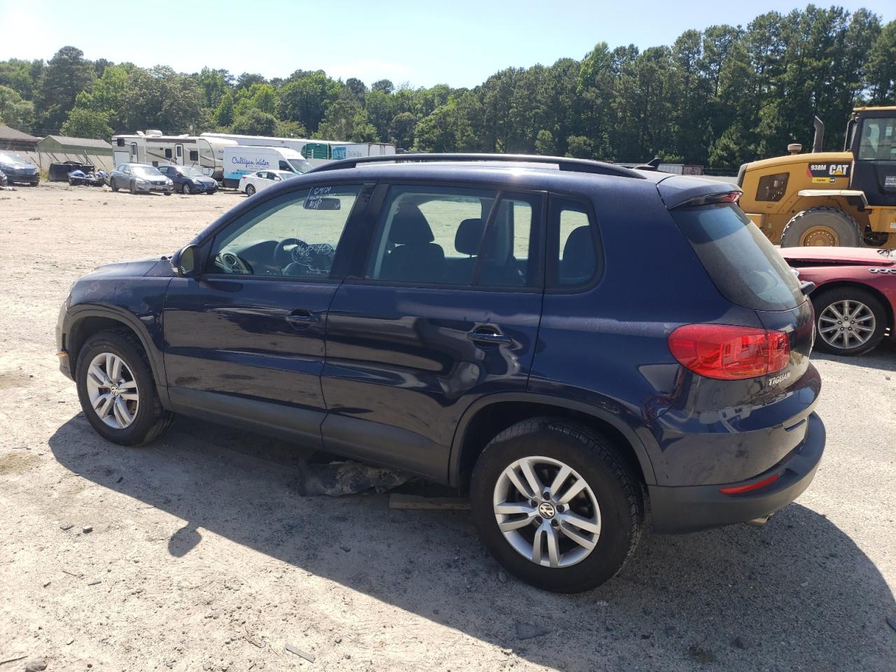 WVGAV7AX8FW588886 2015 Volkswagen Tiguan S