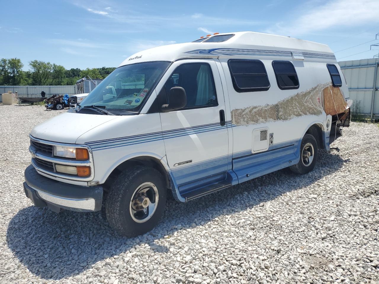 1999 Chevrolet Express G3500 VIN: 1GBHG31R0W1038090 Lot: 59170334