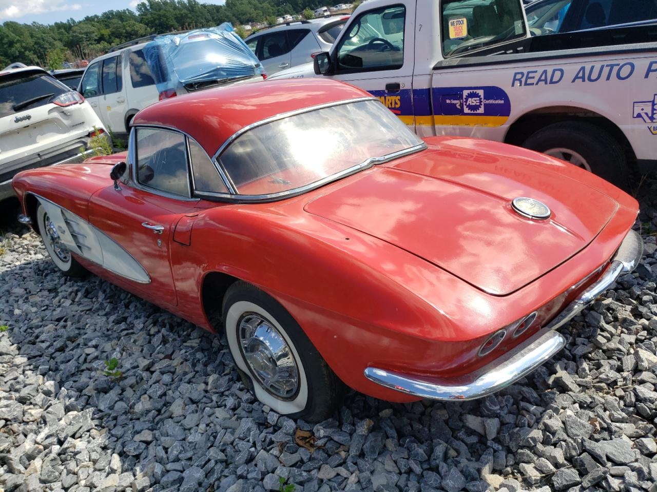 1961 Chevrolet Corvette VIN: 10867S100838 Lot: 32515812