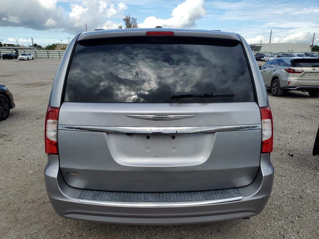 2C4RC1BG8ER442360 2014 Chrysler Town & Country Touring