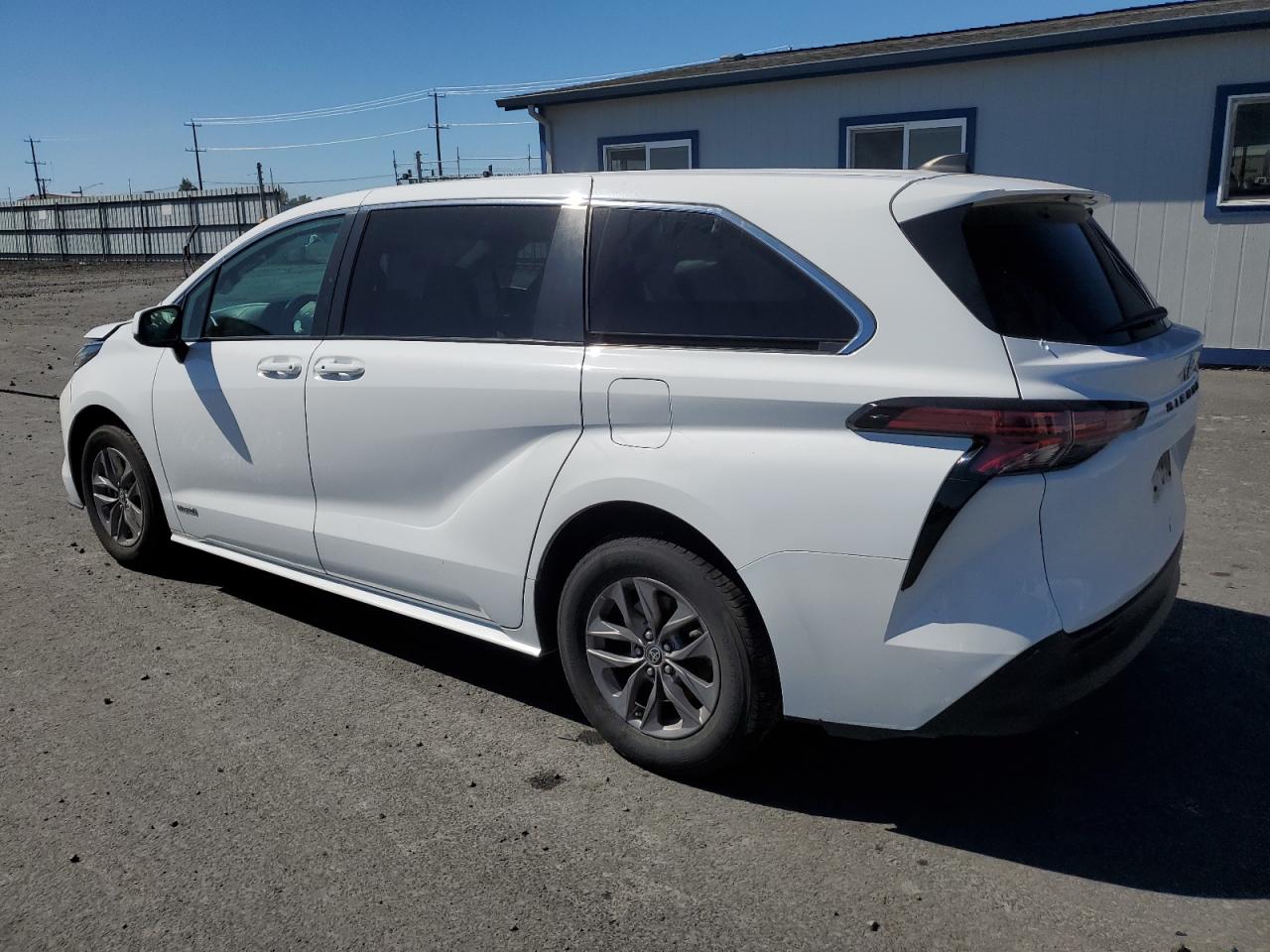 2021 Toyota Sienna Le VIN: 5TDKRKECXMS043129 Lot: 60626984