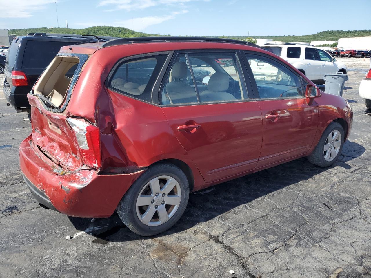 2008 Kia Rondo Lx VIN: KNAFG526287170963 Lot: 63767714