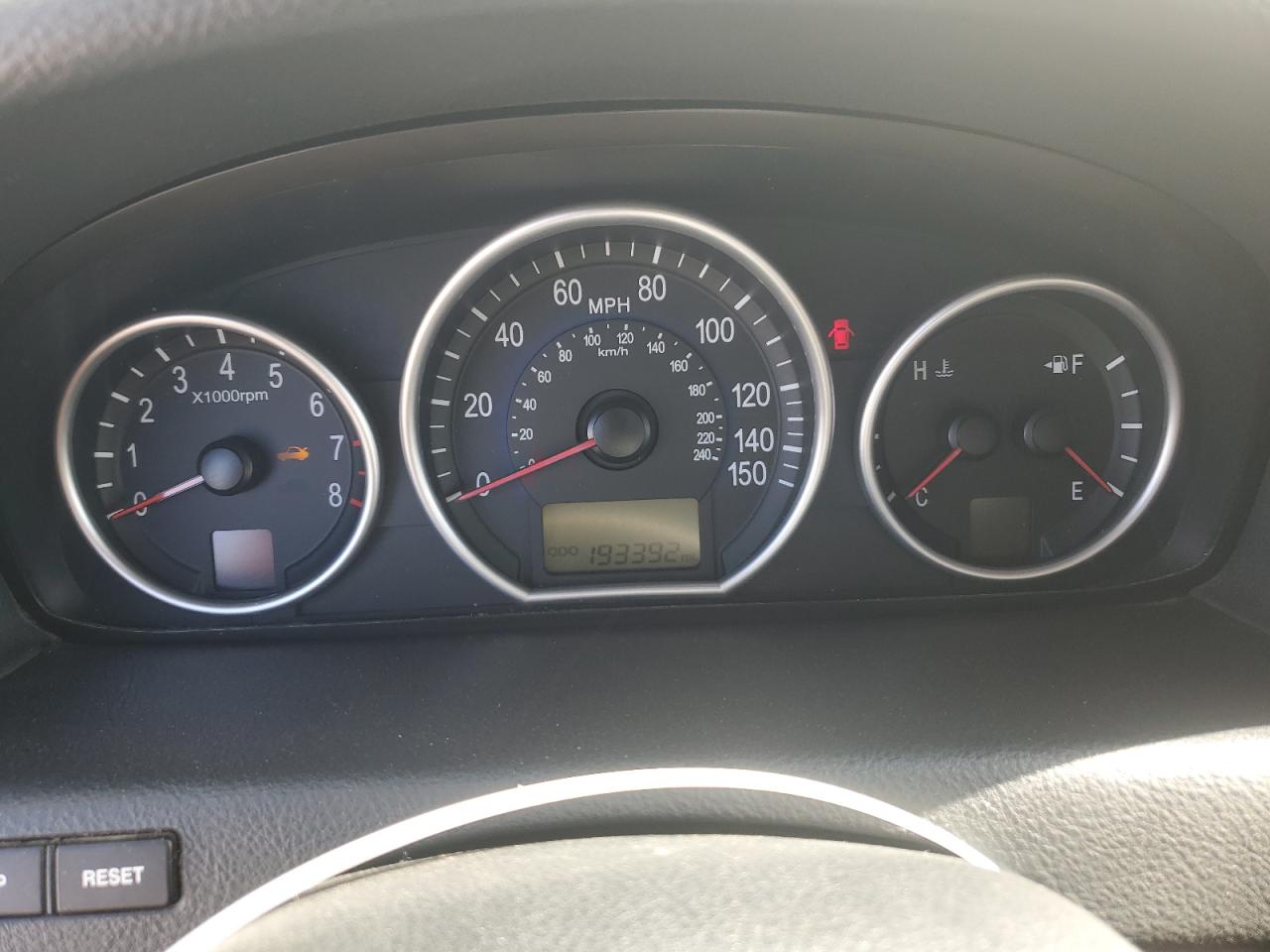 KM8NU13C28U032728 2008 Hyundai Veracruz Gls