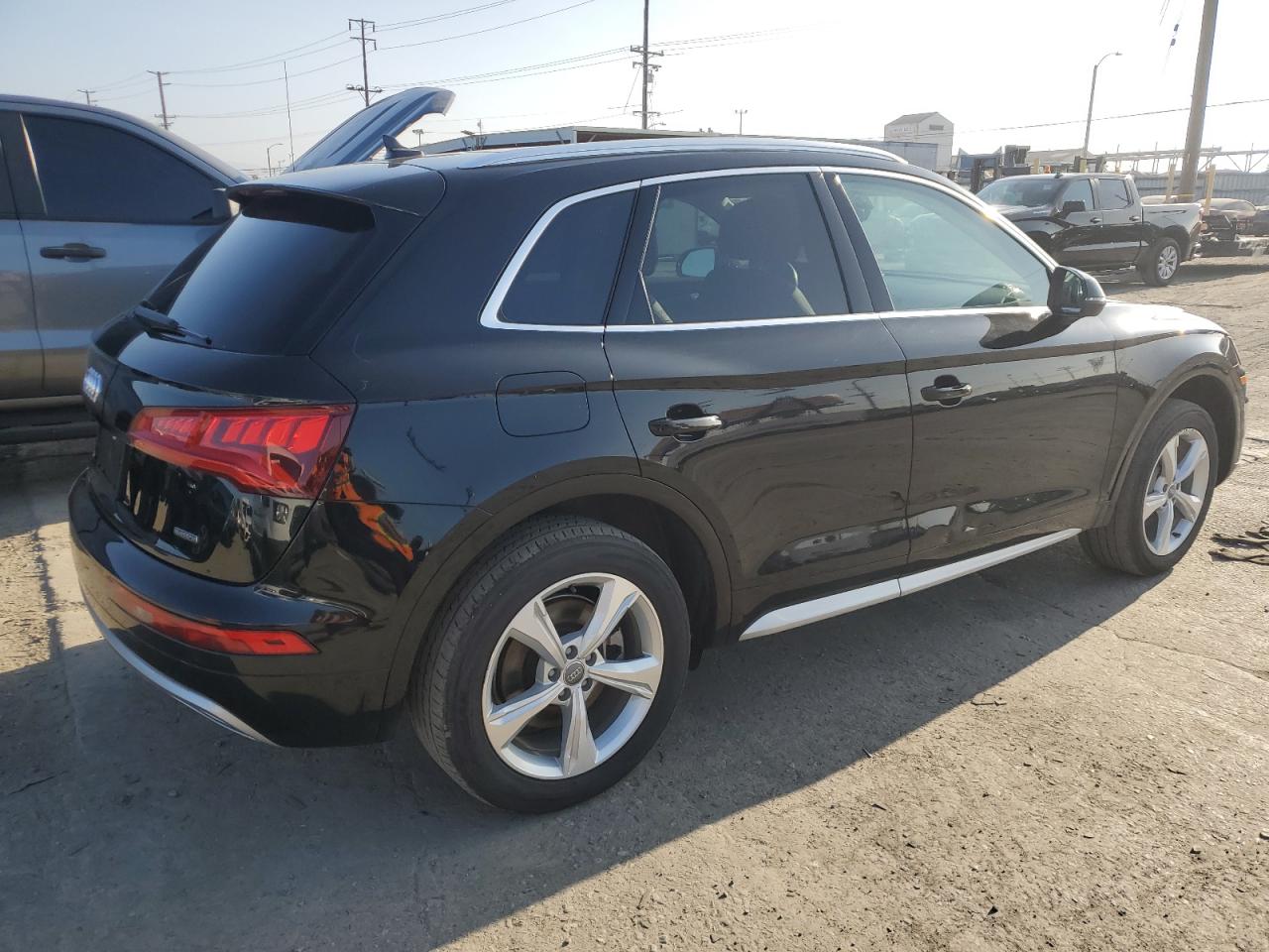 WA1BNAFY1L2059400 2020 Audi Q5 Premium Plus