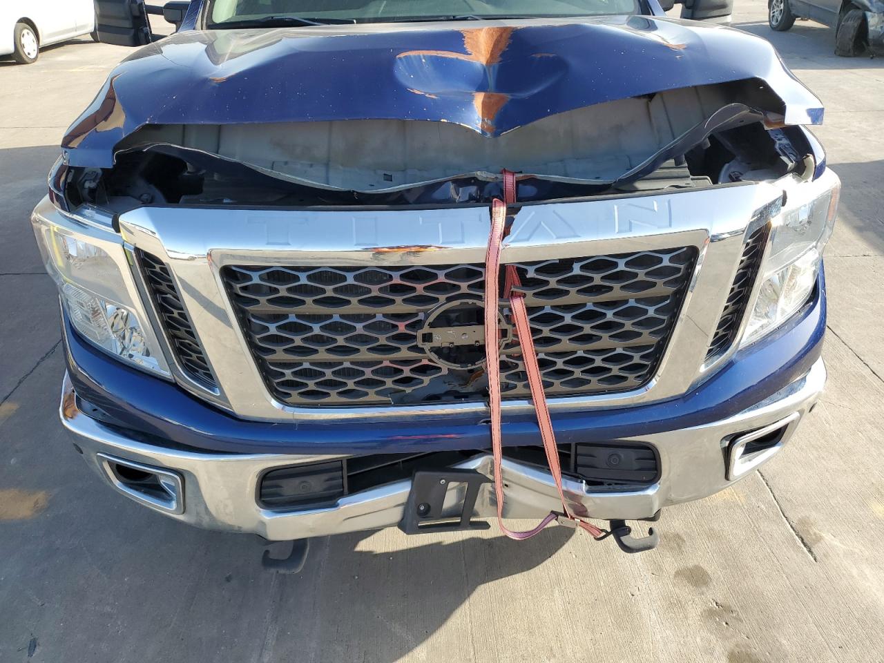 1N6AA1F22HN553678 2017 Nissan Titan Xd Sl