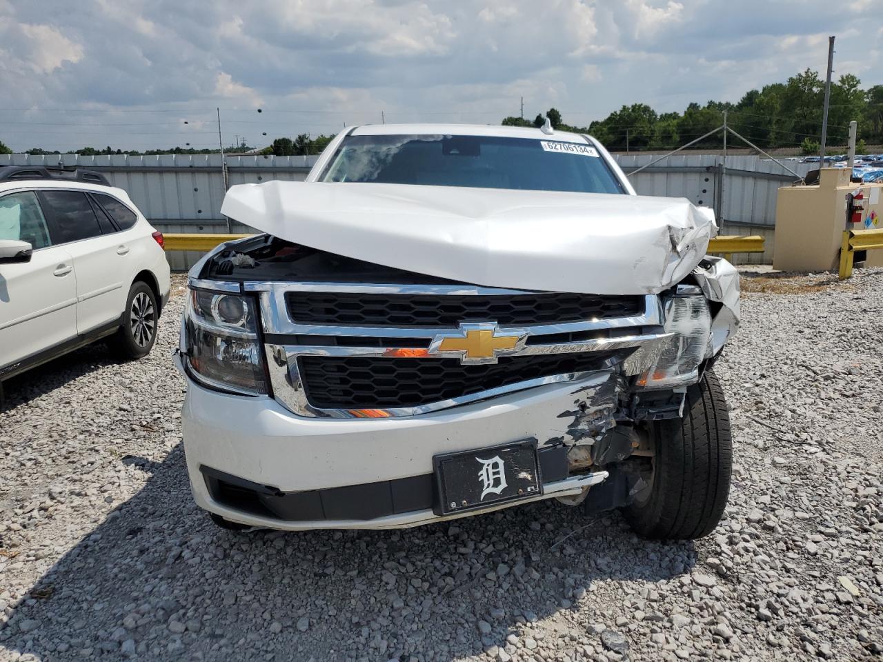 1GNSKBKC8KR354067 2019 Chevrolet Tahoe K1500 Lt