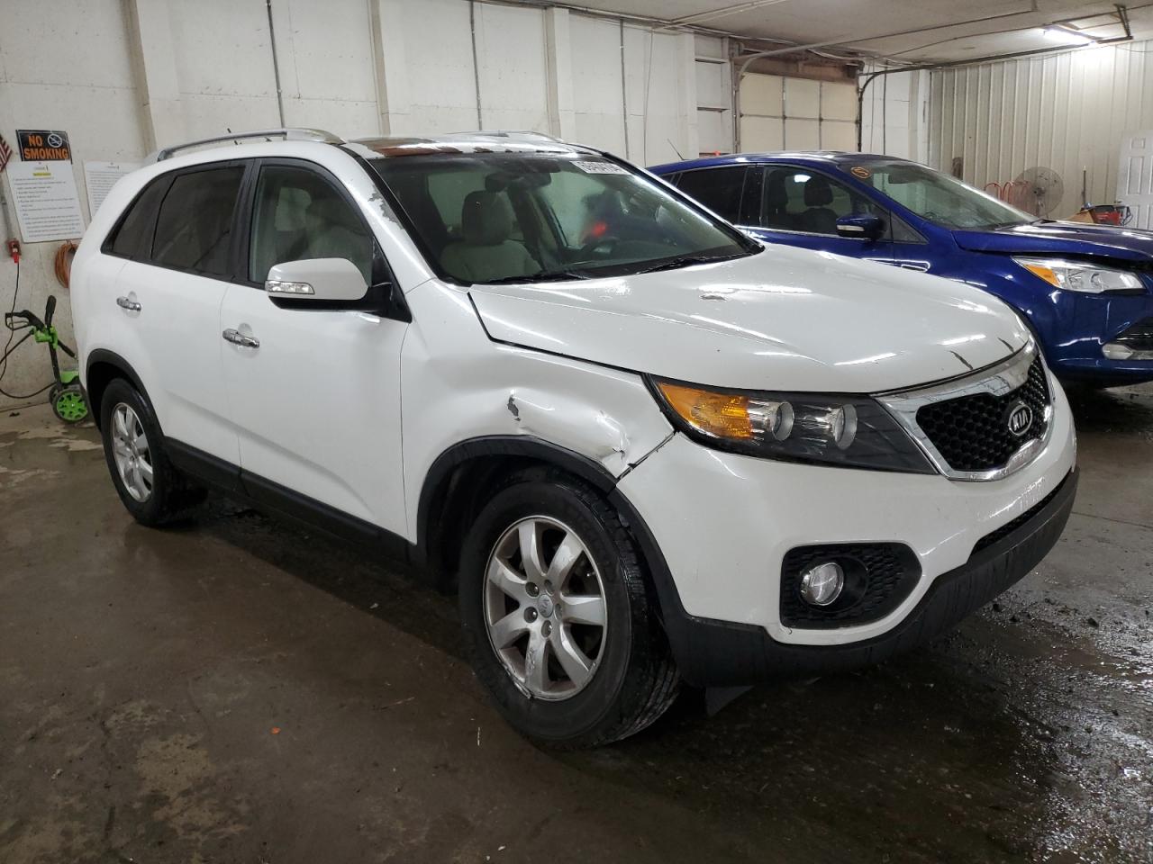 2013 Kia Sorento Lx VIN: 5XYKT3A60DG330757 Lot: 69404194