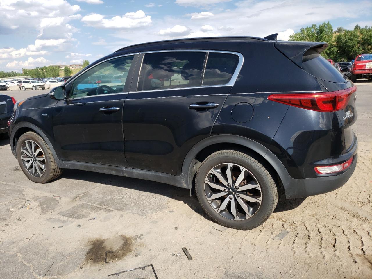 KNDPNCAC8J7428272 2018 Kia Sportage Ex