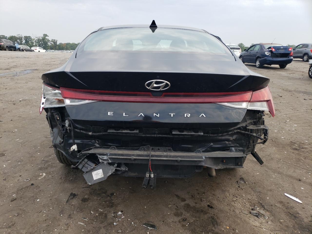 5NPLL4AG8MH010999 2021 Hyundai Elantra Se