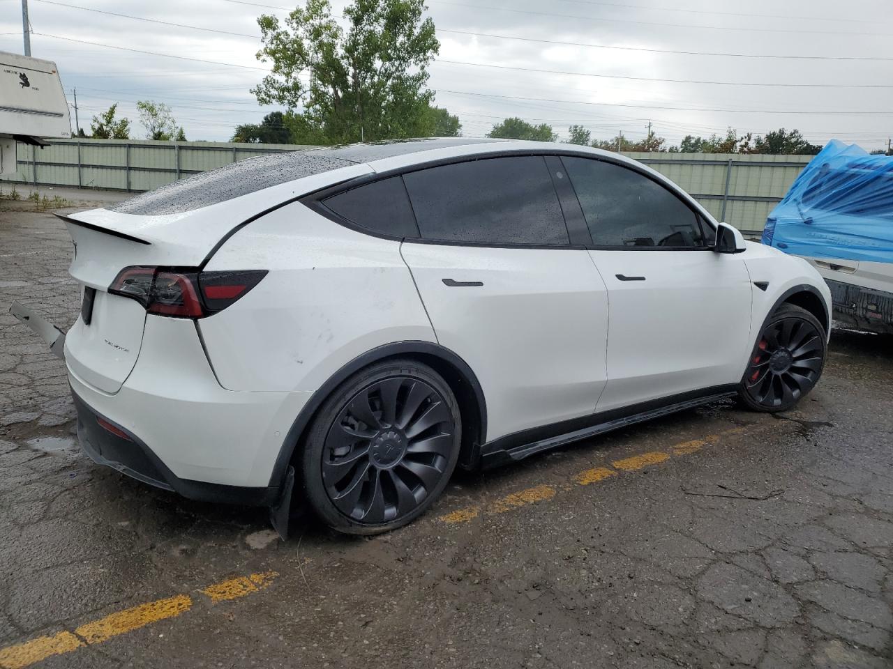 7SAYGDEE7NF315674 2022 Tesla Model Y