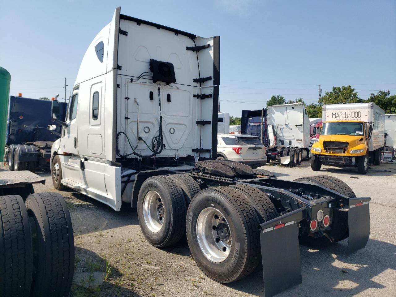 1FUJHHDR0PLUF5173 2023 Freightliner Cascadia 126