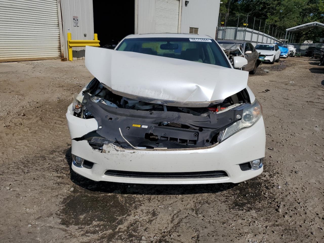 4T1BK3DB2BU394477 2011 Toyota Avalon Base